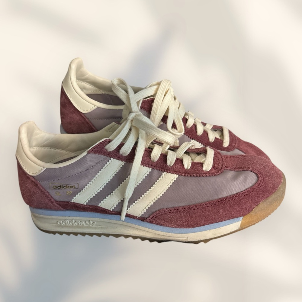 Adidas Sneakers